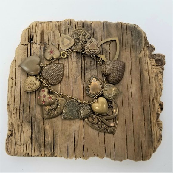 Fun and Fanciful Faux Brass Heart Charm Bracelet - Picture 2 of 4